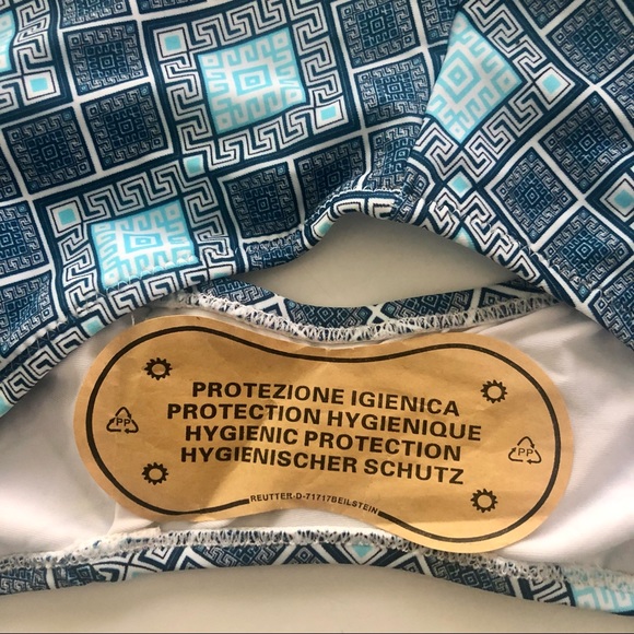 Cupshe Plunge Strappy Lace Up Greek Key One Piece Swimsuit M NEW - Picture 8 of 9